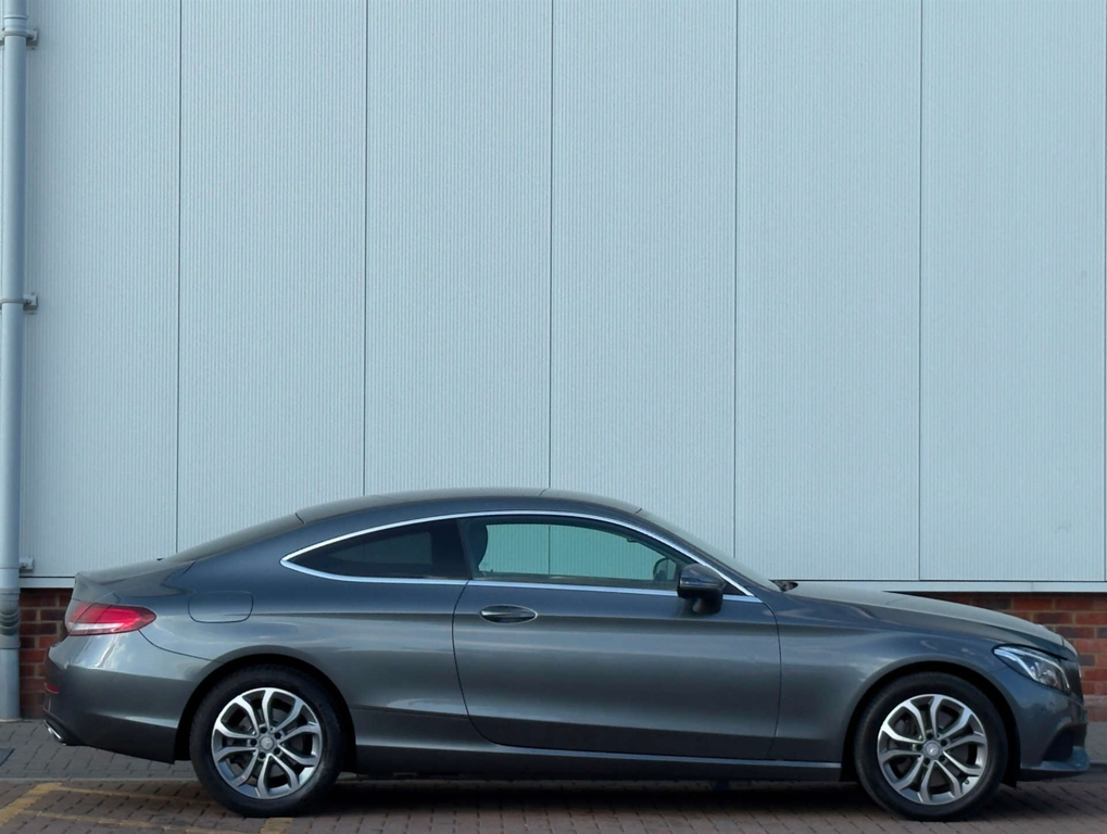 Mercedes-Benz 300 S H L Amg Line Executive Black #63
