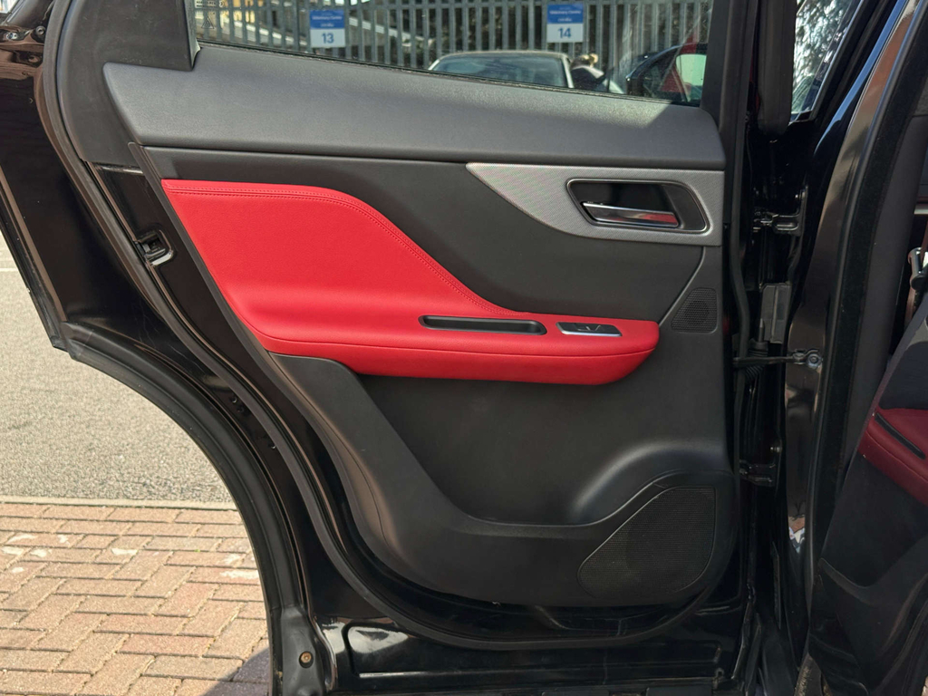 Jaguar F-Pace Suv Black #37