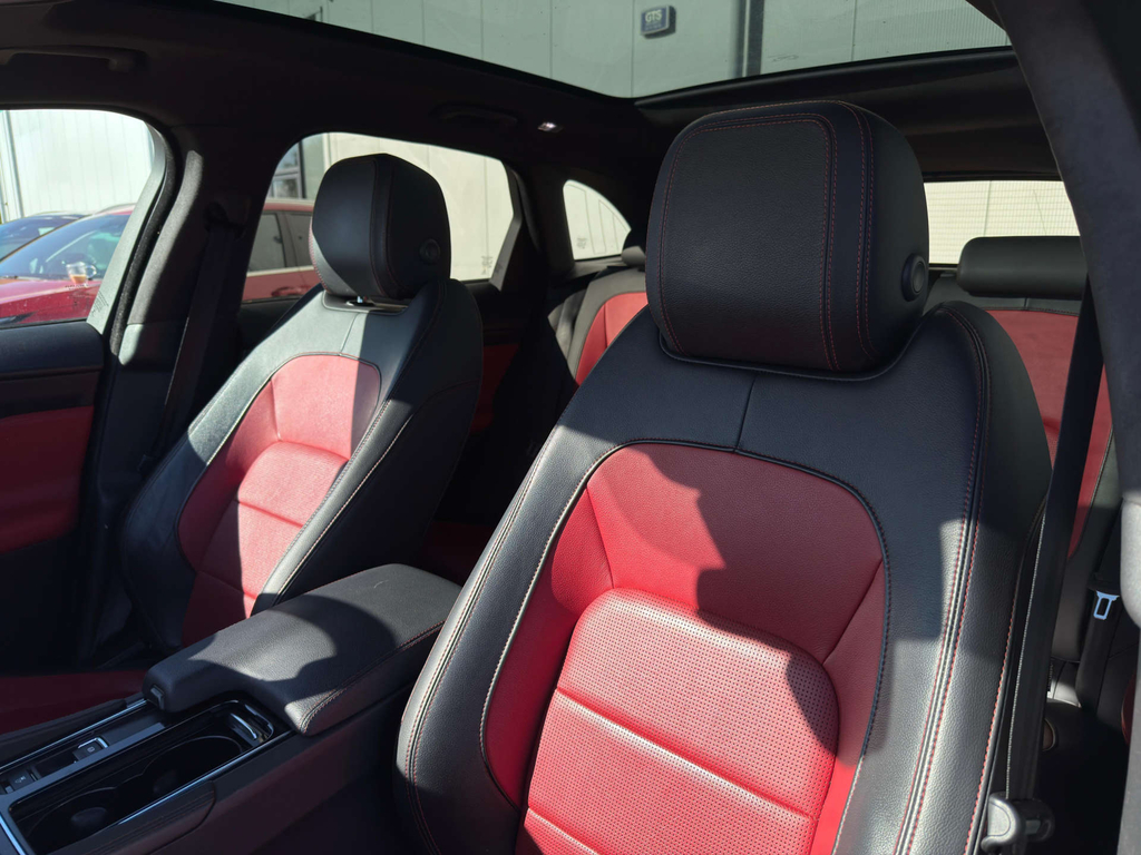 Jaguar F-Pace Suv Black #66