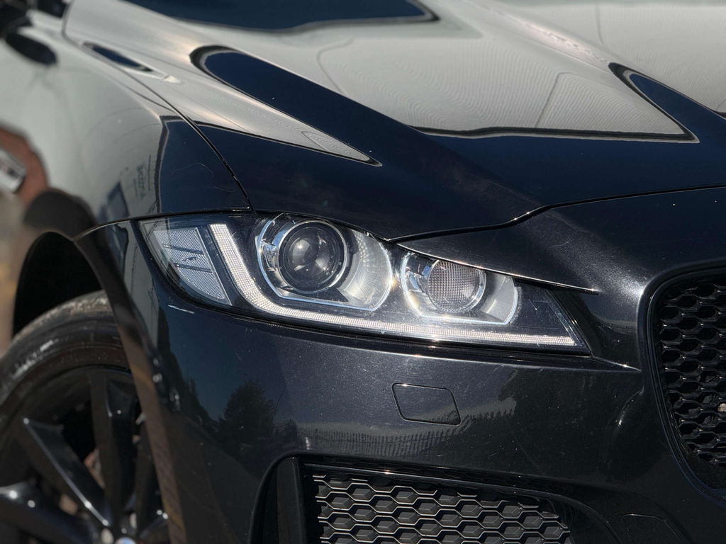 Jaguar F-Pace Suv Black #70