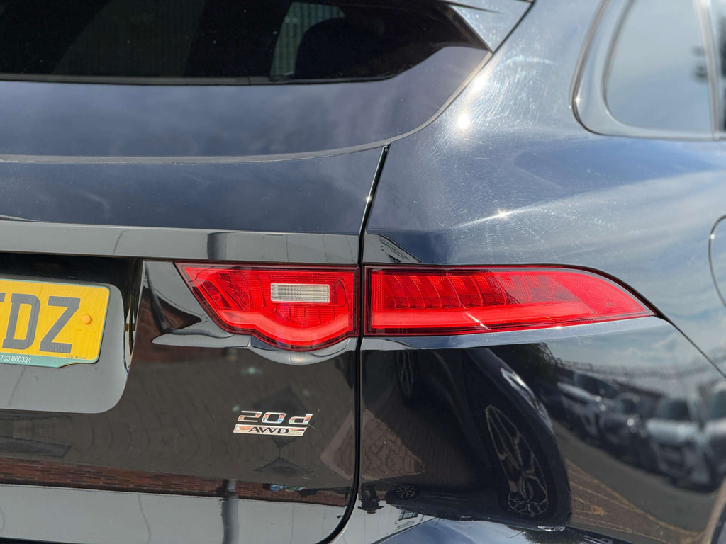 Jaguar F-Pace Suv Black #69