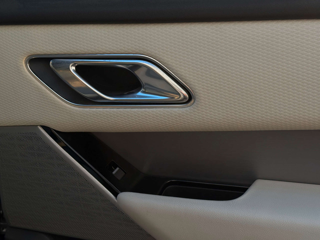 Land Rover Range Rover Velar Automatic White #35
