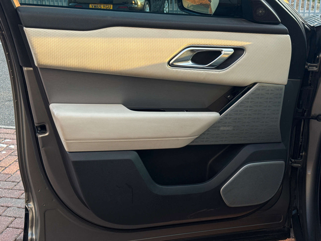 Land Rover Range Rover Velar Automatic White #49