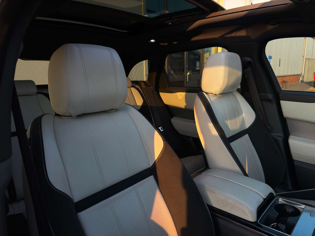 Land Rover Range Rover Velar Automatic White #17