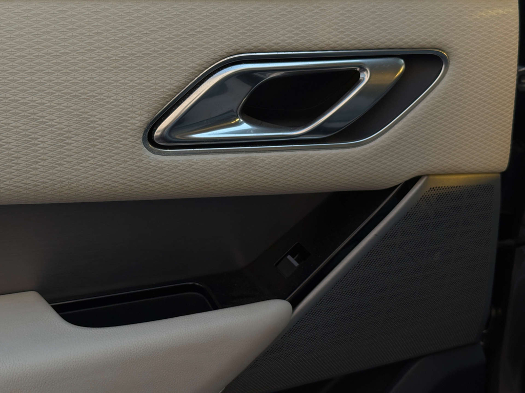 Land Rover Range Rover Velar Automatic White #34