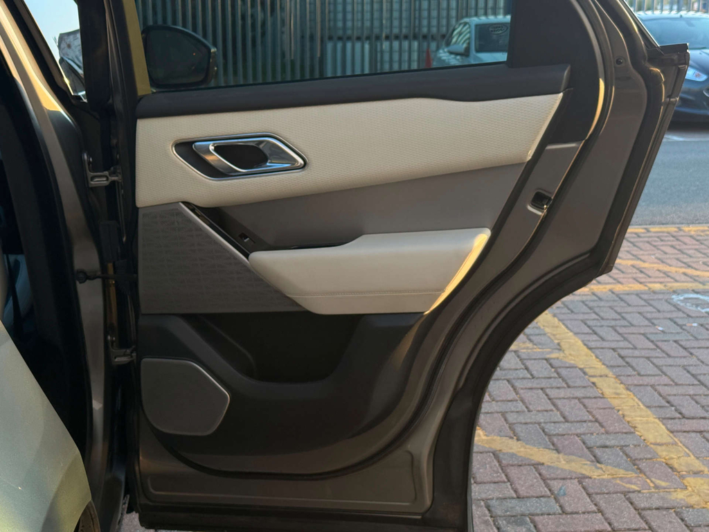 Land Rover Range Rover Velar Automatic White #31