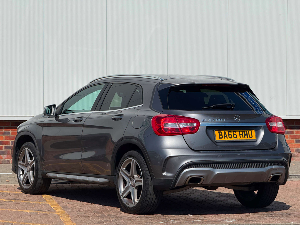 Mercedes-Benz GLA Class D Amg Line #4