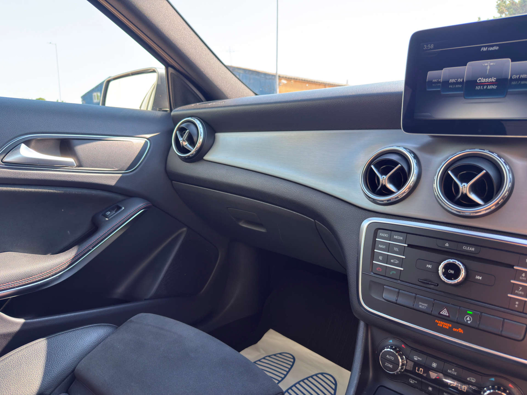 Mercedes-Benz GLA Class Red #62