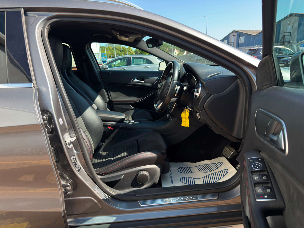 Mercedes-Benz GLA Class Red #24