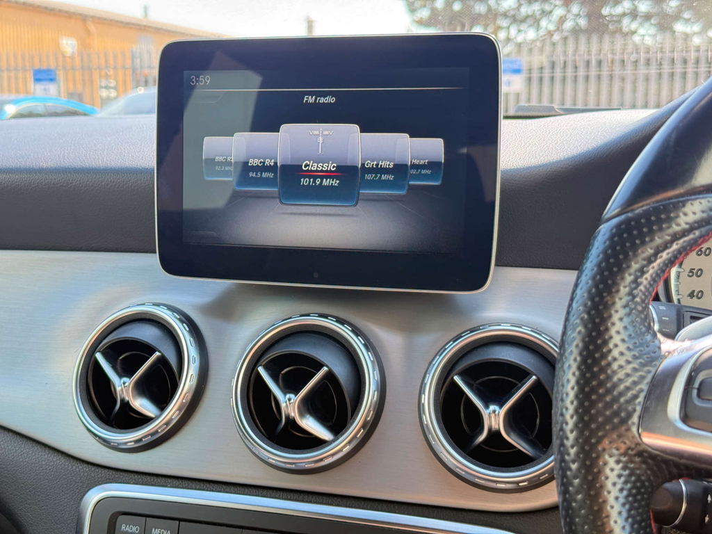 Mercedes-Benz GLA Class Red #69