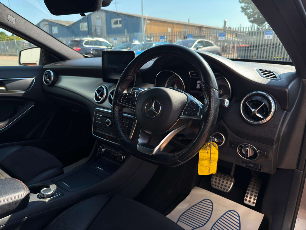 Mercedes-Benz GLA Class Red #17