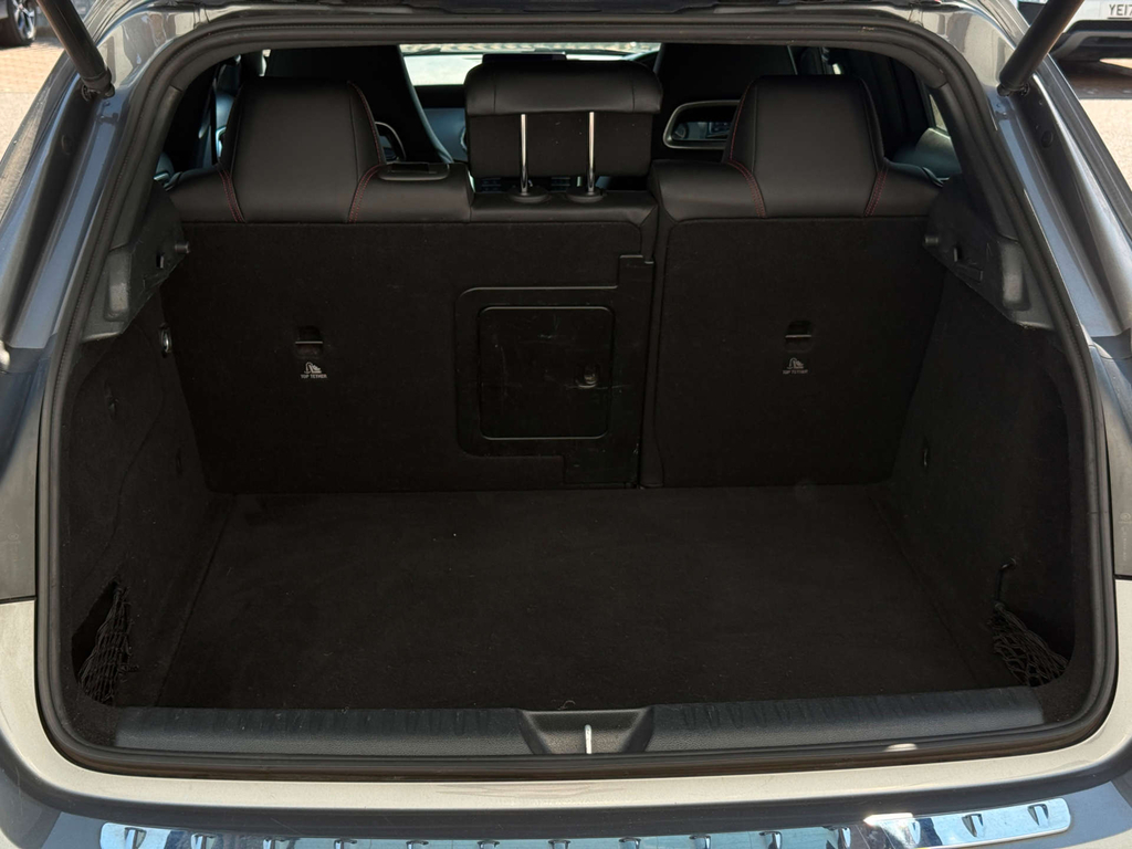 Mercedes-Benz GLA Class Red #36