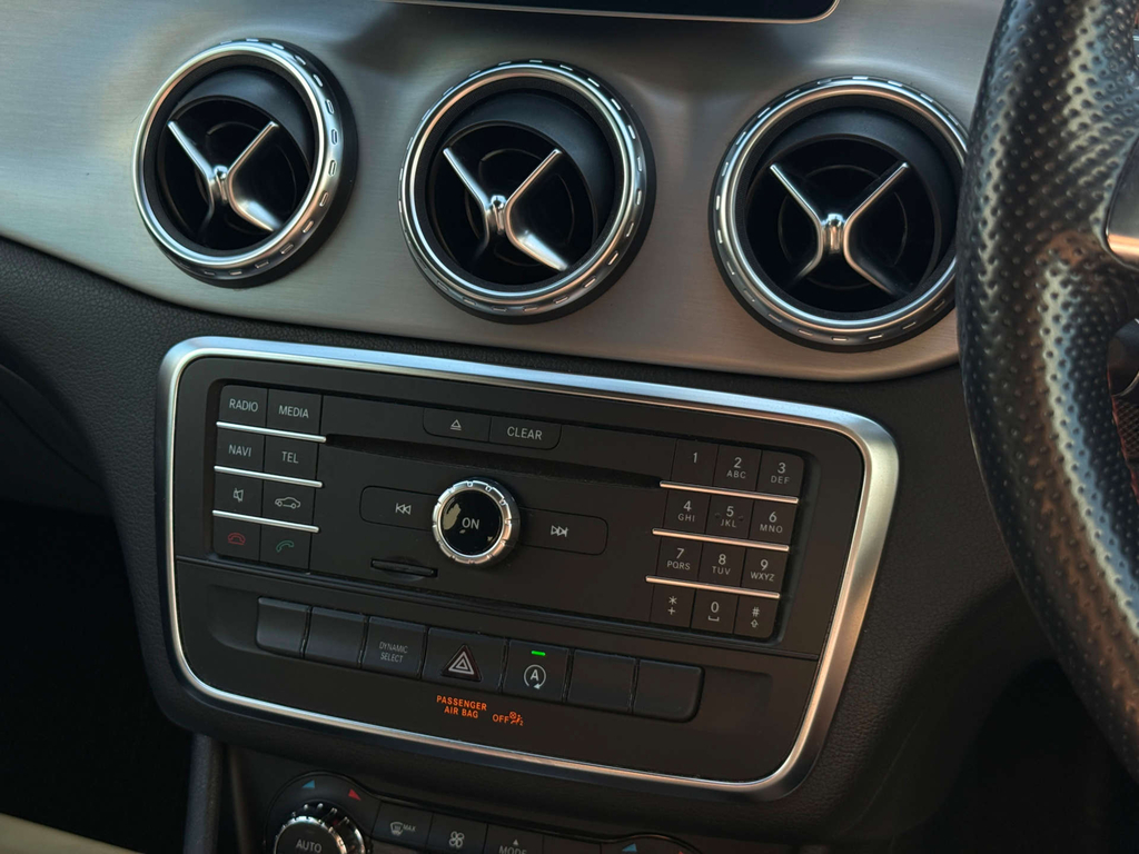 Mercedes-Benz GLA Class Red #61