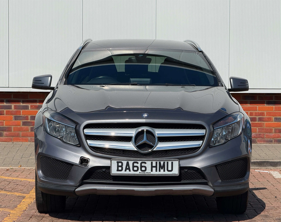 Mercedes-Benz GLA Class D Amg Line #2