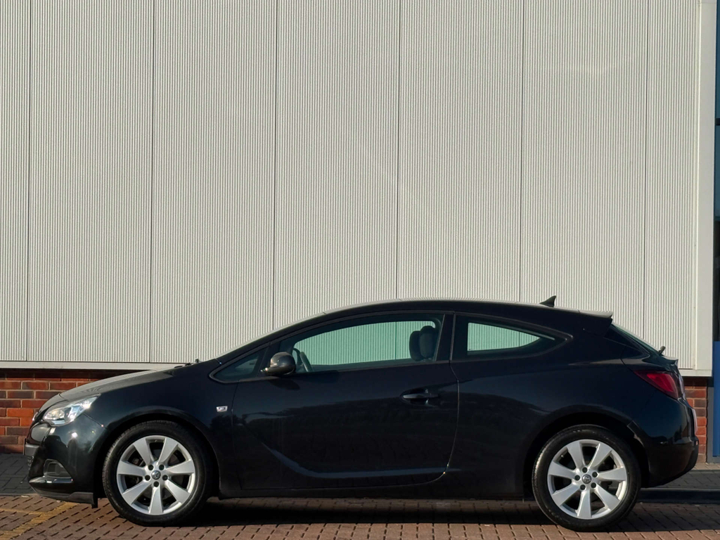 Vauxhall Astra GTC  Black #7