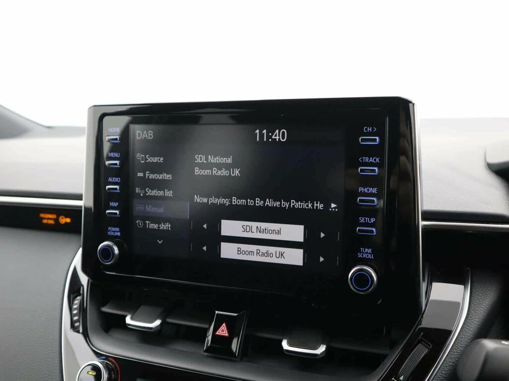 Toyota Corolla 1.8 Vvt-i Hybrid Design Cvt White #15
