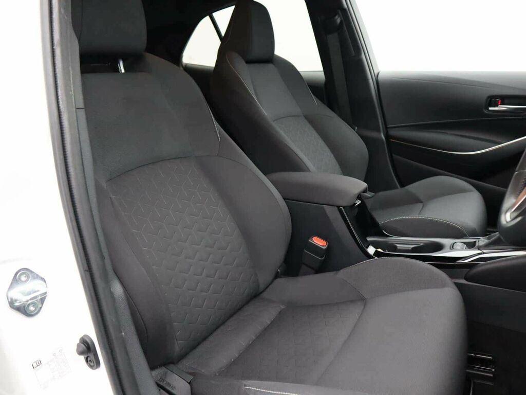 Toyota Corolla 1.8 Vvt-i Hybrid Design Cvt White #8