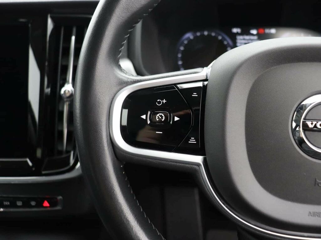 Volvo V90 T6 Cross Country Vor Awd White #22