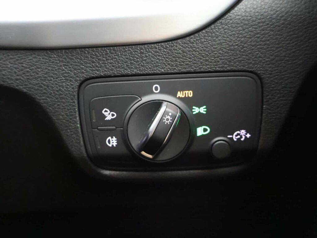 Audi Q2 1.0 Tfsi 30 Sport Suv Euro 6 S White #26