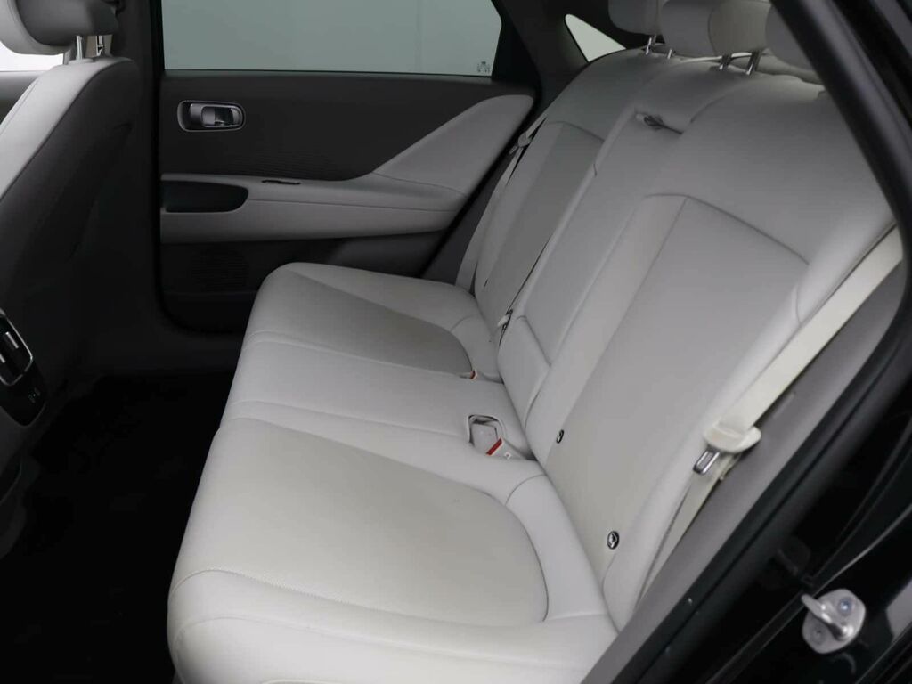Hyundai Ioniq 6 Ioniq 6 Premium Ev White #11
