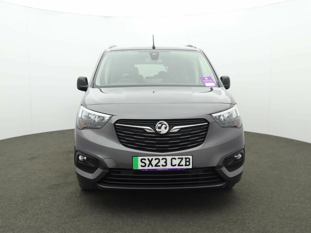 Vauxhall Combo-e Life Cargo L2h1 2300 50Kwh Dynamic White #2