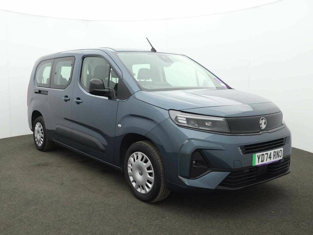 Vauxhall Combo-e Life Pro White #1