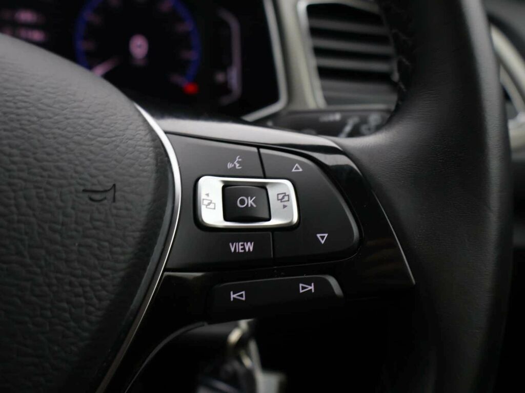 Volkswagen T-Roc Se 1.6 Tdi Scr 115Ps 6-Speed Black #23