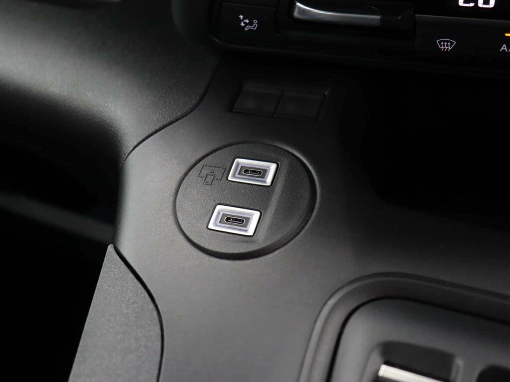 Peugeot e-Rifter Mpv Black #22