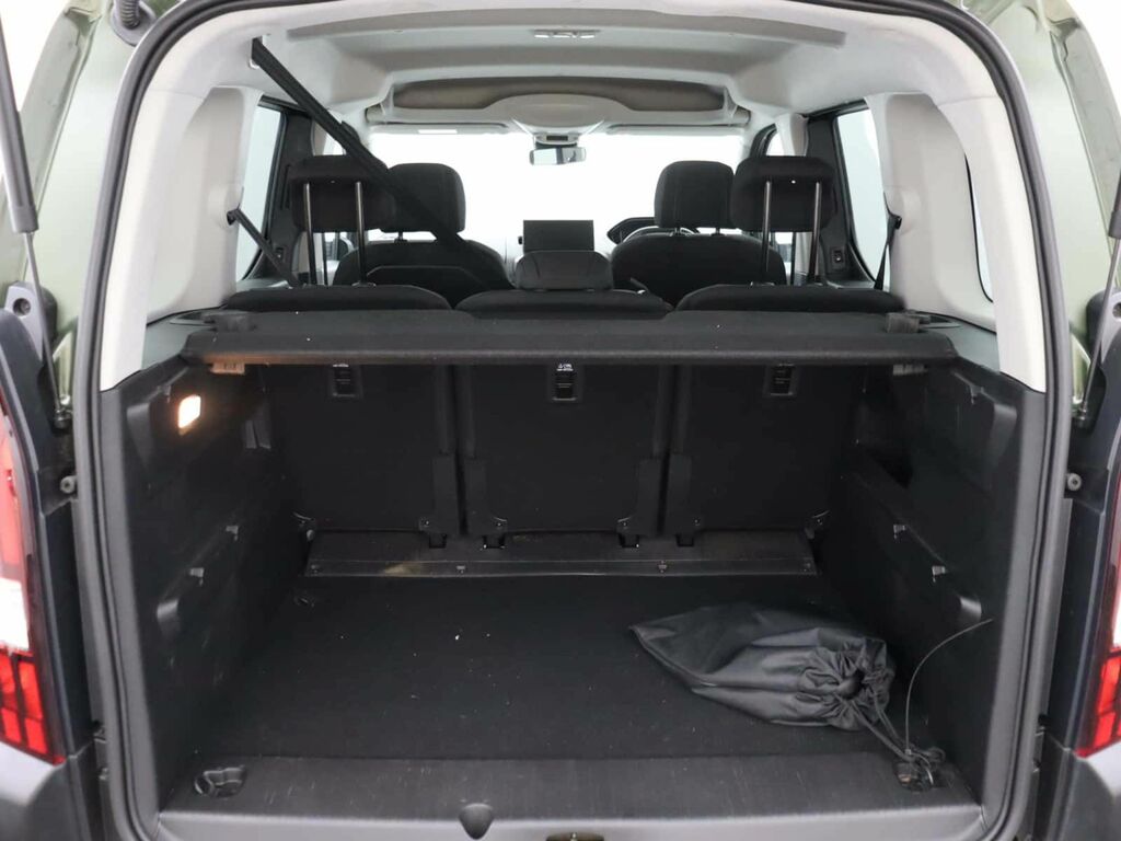 Peugeot e-Rifter Mpv Black #10