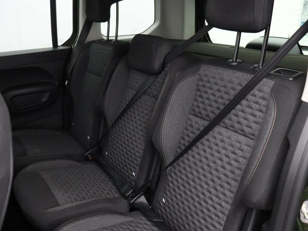 Peugeot e-Rifter Mpv Black #9