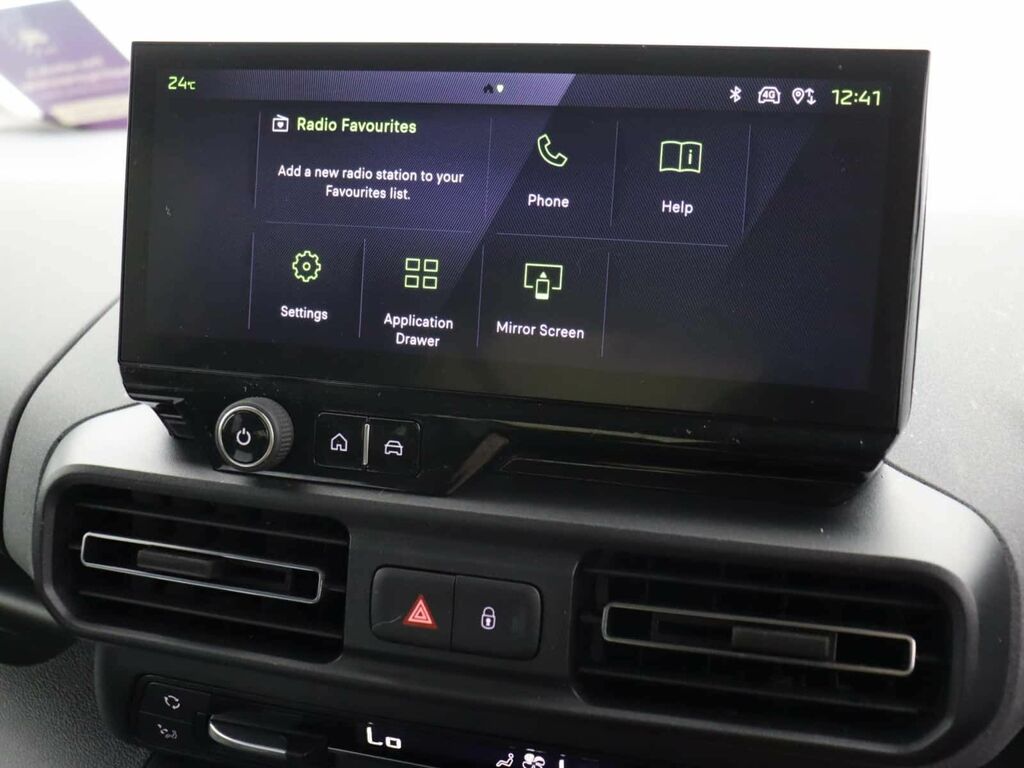 Peugeot e-Rifter Mpv Black #16