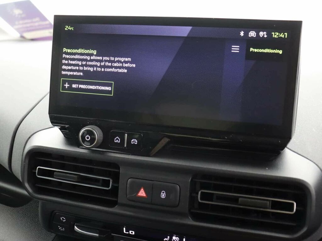 Peugeot e-Rifter Mpv Black #18