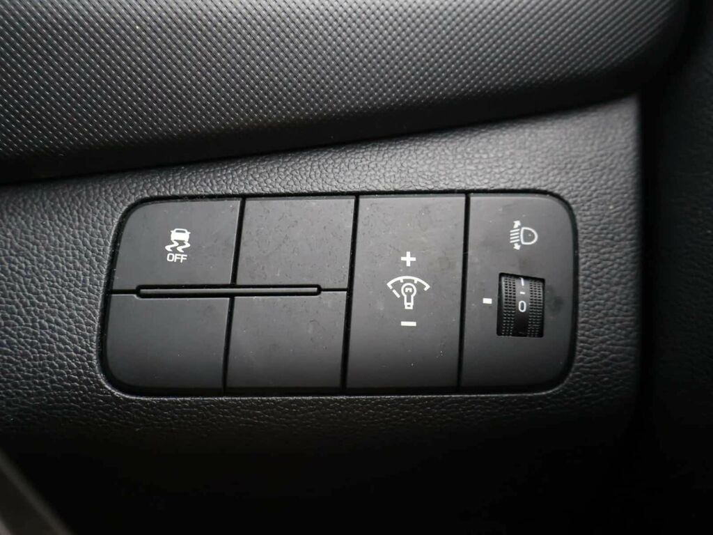 Hyundai I10 1.0 Go Se Edition Euro 6. Black #21