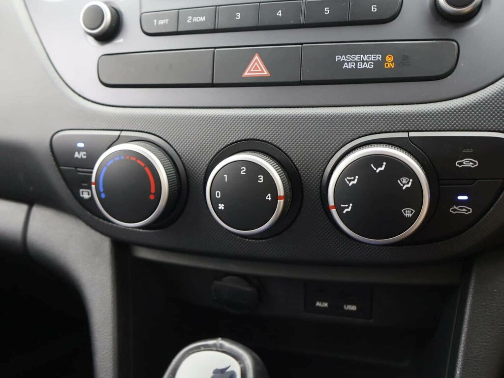 Hyundai I10 1.0 Go Se Edition Euro 6. Black #14