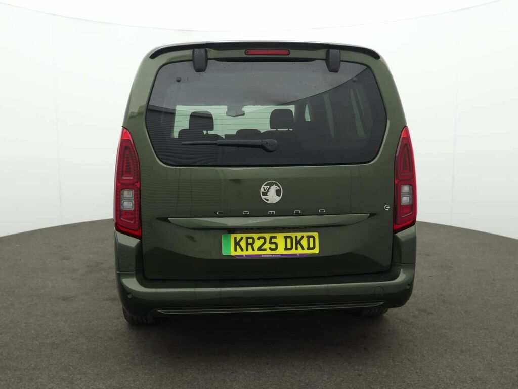 Vauxhall Combo-e Life 100Kw Ultimate XL 52Kwh 7. Black #3