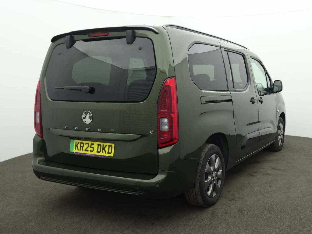Vauxhall Combo-e Life 100Kw Ultimate XL 52Kwh 7. Black #5