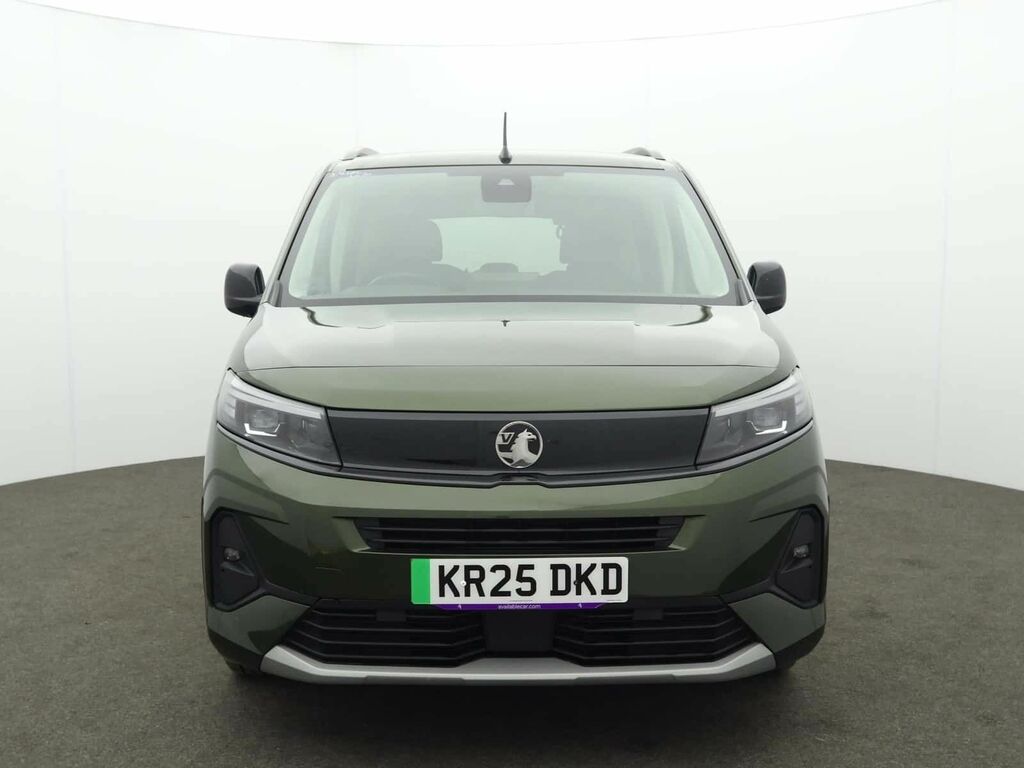 Vauxhall Combo-e Life 100Kw Ultimate XL 52Kwh 7. Black #2