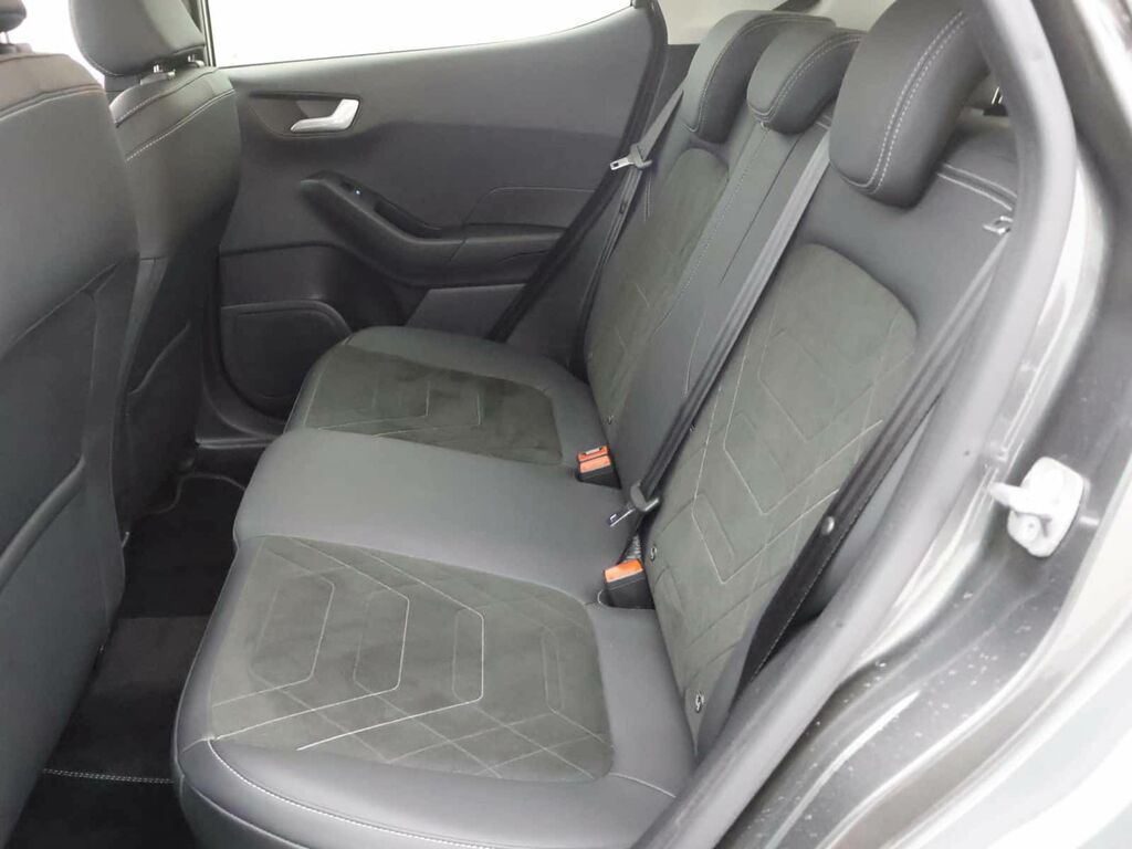 Ford Fiesta Titanium X White #10