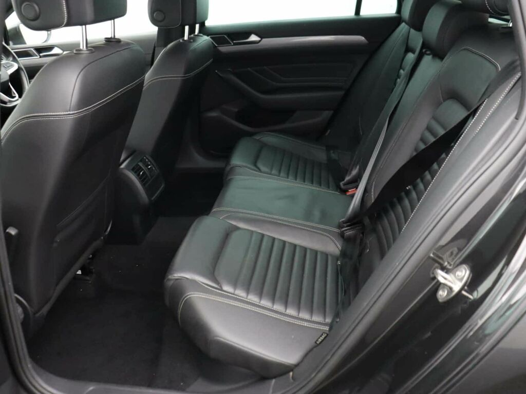 Volkswagen Passat 1.4L Gte Grey #10