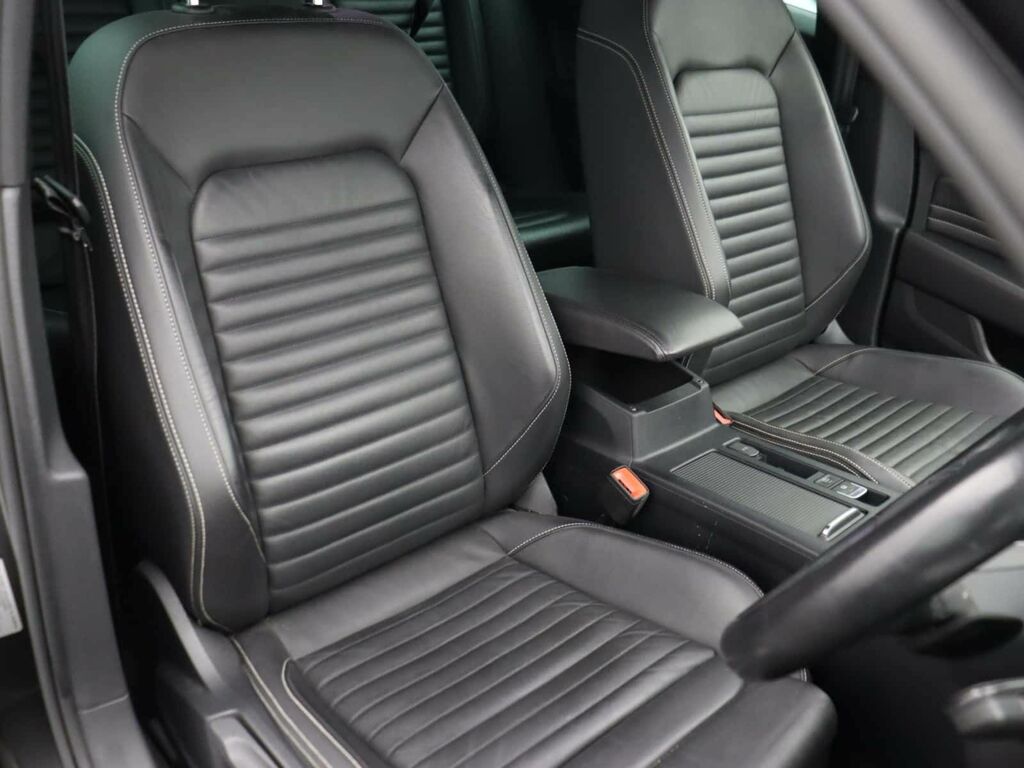 Volkswagen Passat 1.4L Gte Grey #7