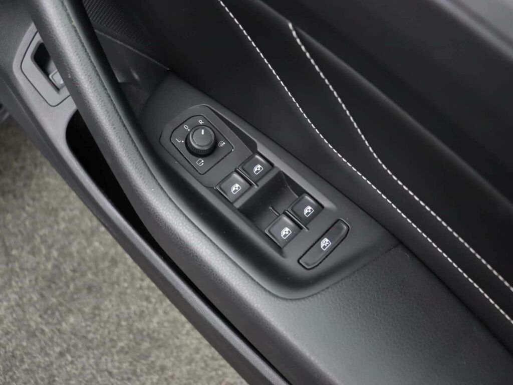 Volkswagen Passat 1.4L Gte Grey #14
