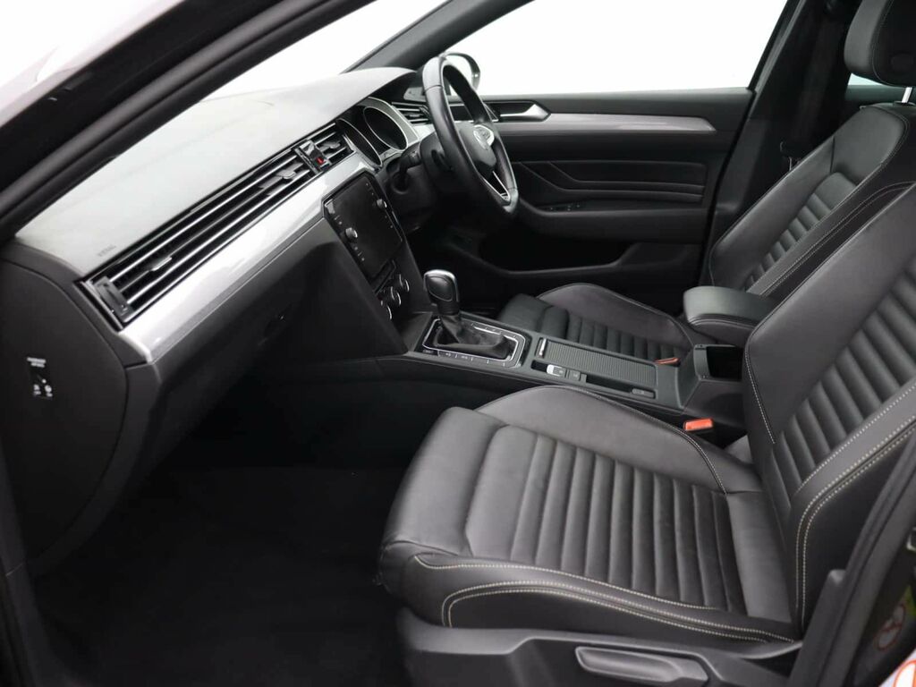 Volkswagen Passat 1.4L Gte Grey #9