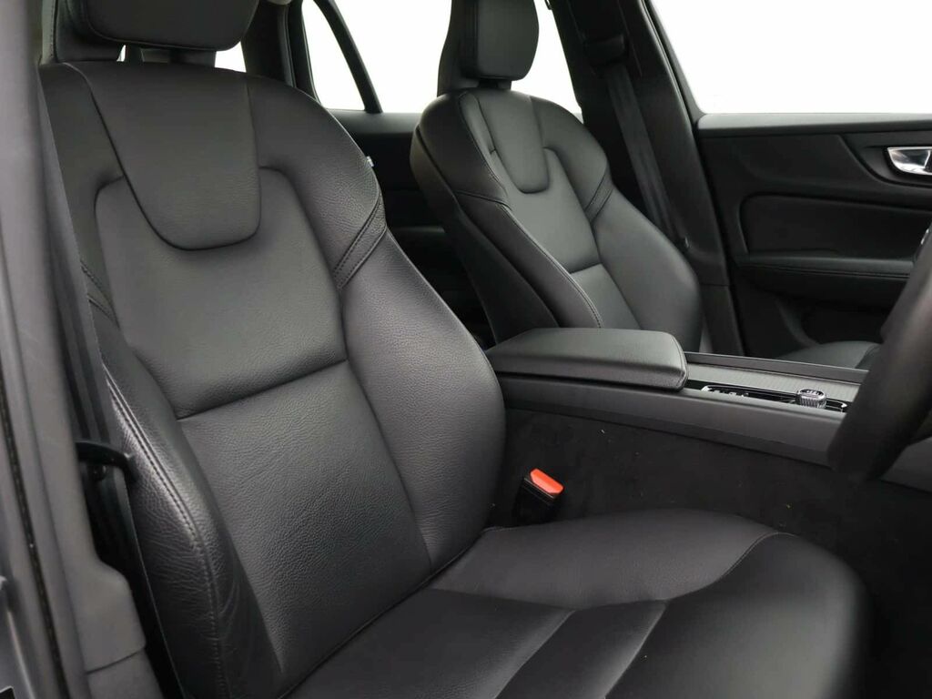 Volvo V60 2.0 B3p R Design Blue #9