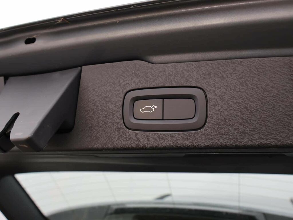 Volvo V60 2.0 B3p R Design Blue #8