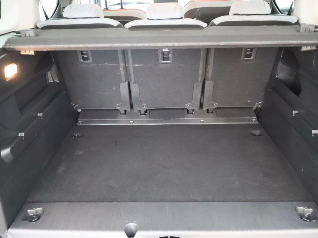 Citroen e-Berlingo 800 100Kw 50Kwh Driver Edition White #7