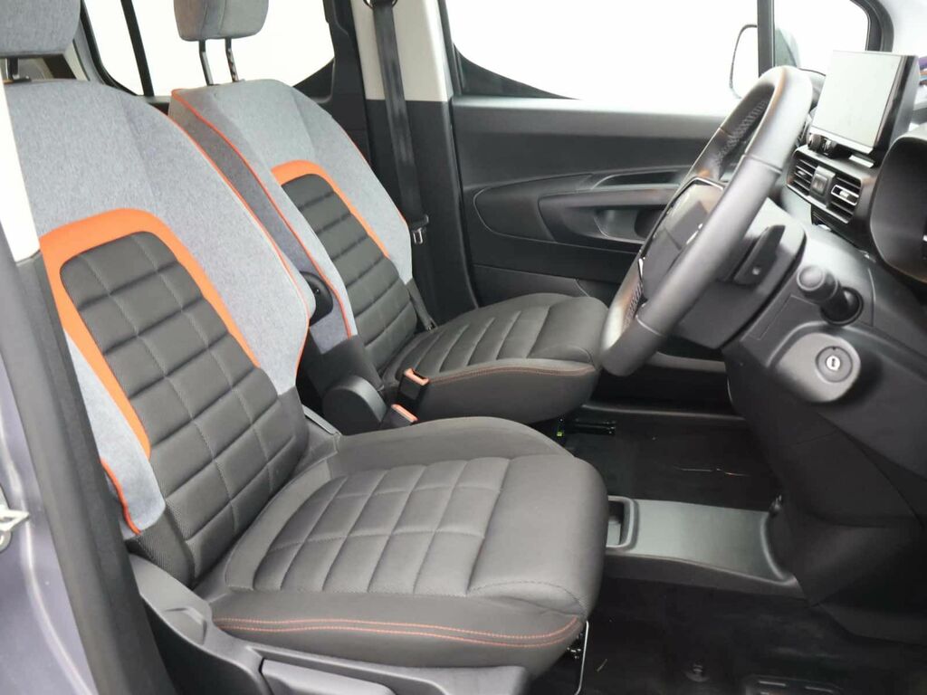 Citroen e-Berlingo 800 100Kw 50Kwh Driver Edition White #8