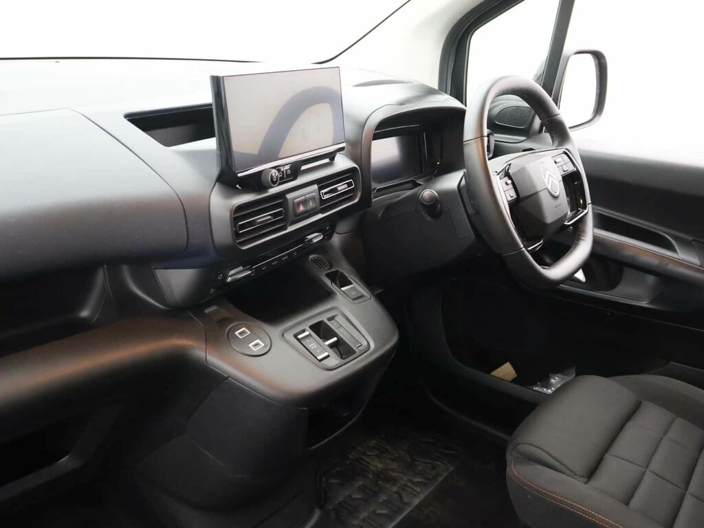 Citroen e-Berlingo 800 100Kw 50Kwh Driver Edition White #9