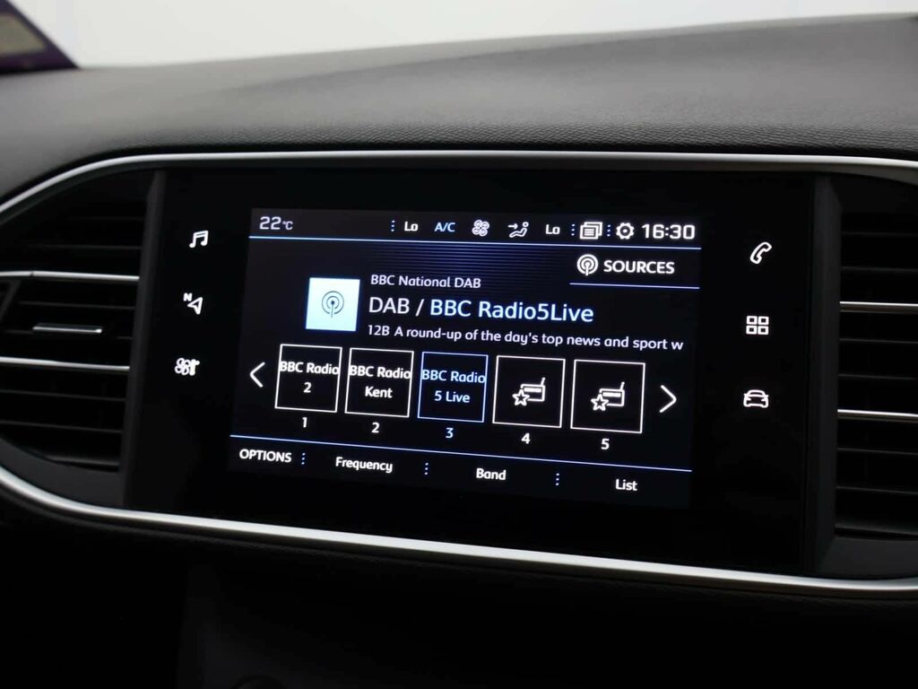 Peugeot 308 SW 1.5L Active White #11