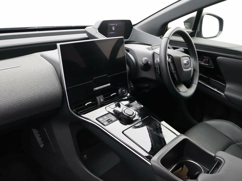 Subaru Solterra 71.4Kwh Touring Awd White #10