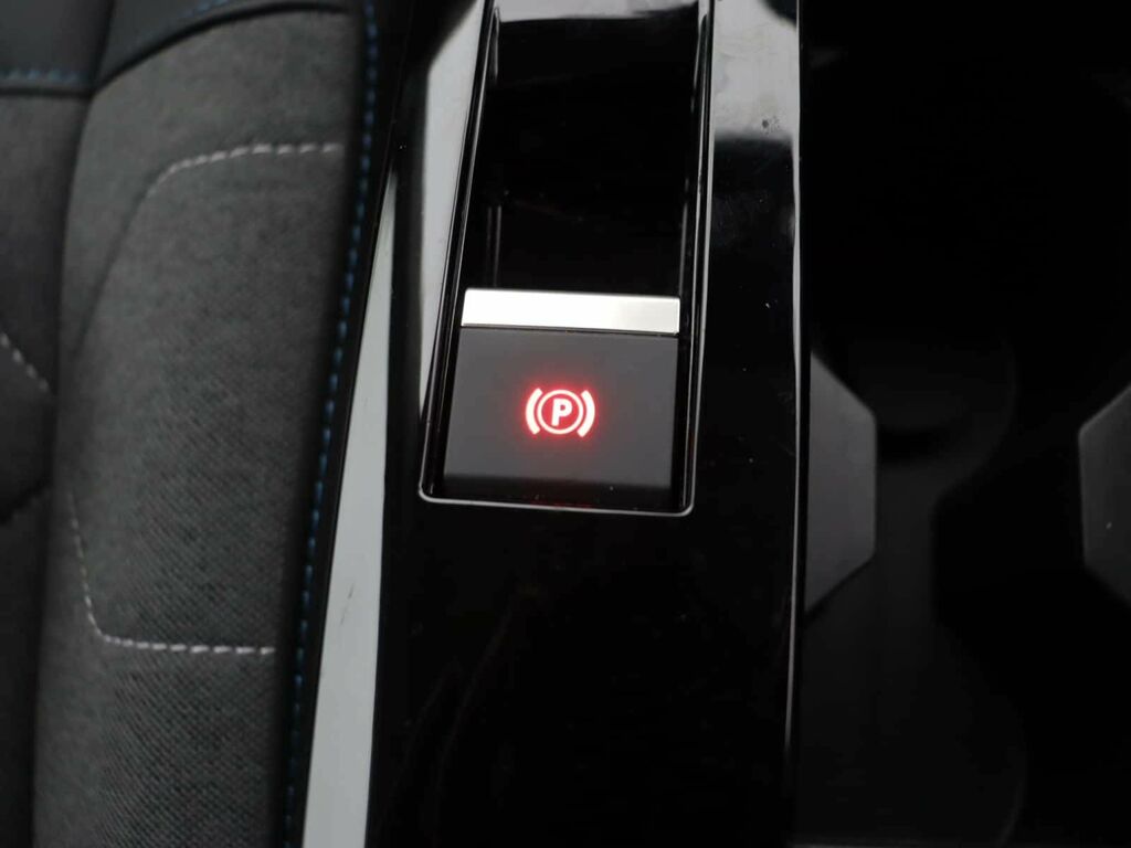 Citroen C4 1.2 Puretech Shine Plus Eat8 Euro 6 Ss Black #25